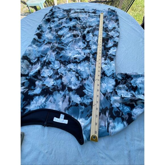 London Times Woman size 20 Ponte’ knit dress. - Picture 3 of 6